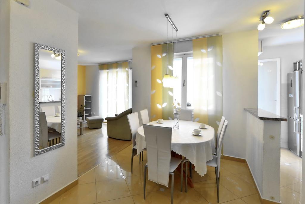 Cozy Beach Apartment スプリト エクステリア 写真
